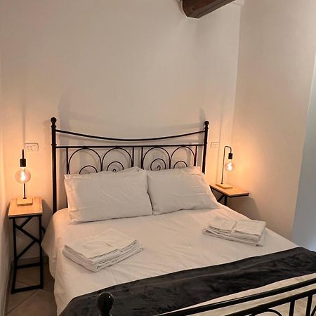 Le Casate - Centro Storico Arezzo Apartment Luaran gambar