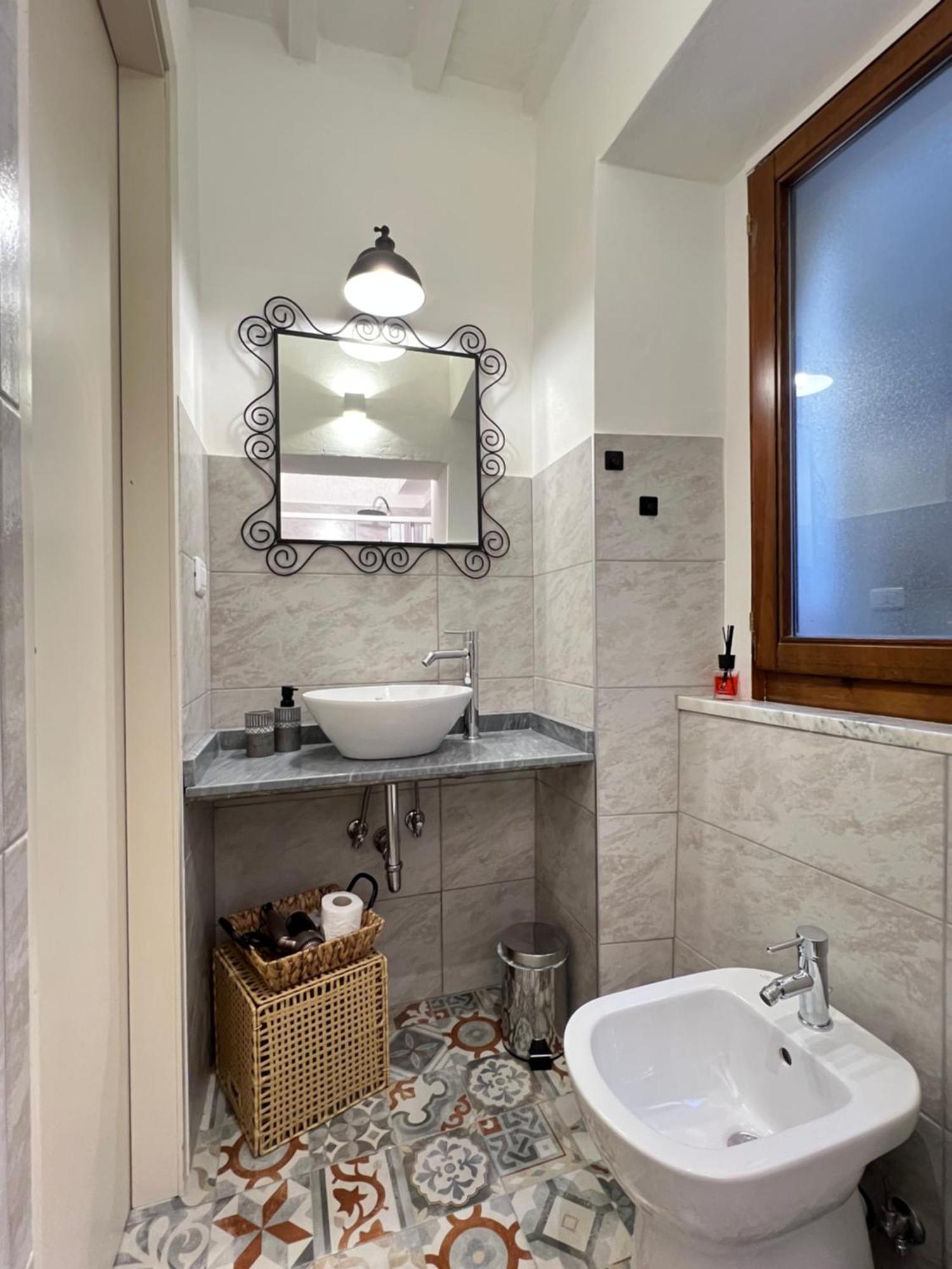 Le Casate - Centro Storico Arezzo Apartment Luaran gambar
